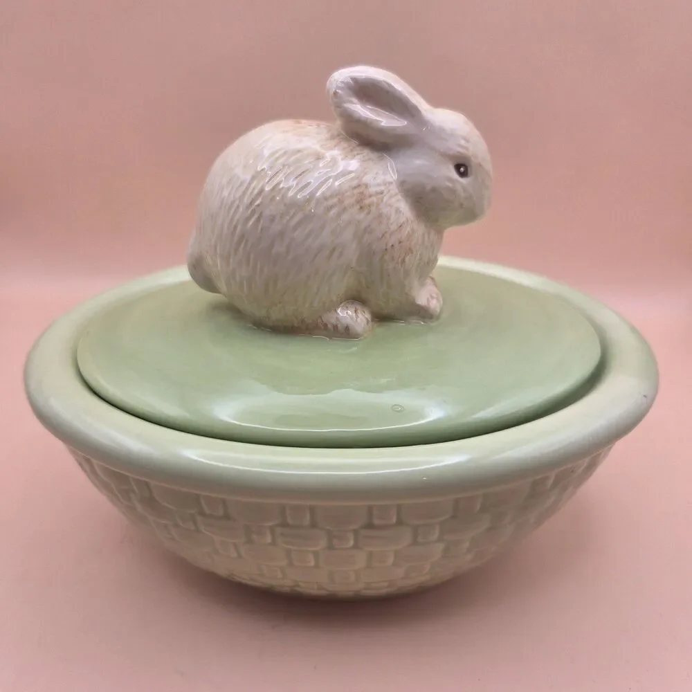 Hallmark Bunny Rabbit Green Ceramic Oval Covered Dish w/ Lid Basketweave